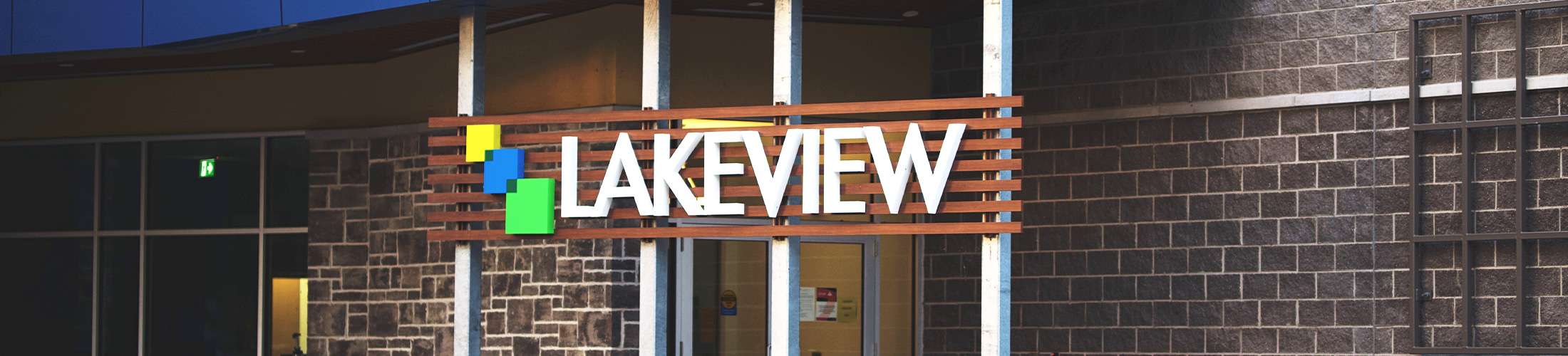 Lakeview Montessori building and sign
